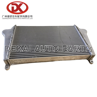 Aluminiowy Intercooler Isuzu Elf Seria N NRR NQR 8980064790 8973333621