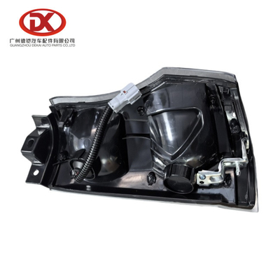 Światła LED LH /RH 600P NPR71 NQR ISUZU 8973539551 8973539541