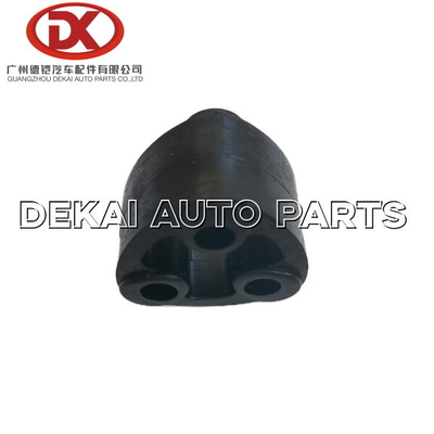 Gumowy uchwyt wydechowy z 3 otworami Części zamienne ISUZU 8941562560 3-82452411-0