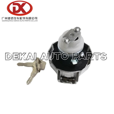NHKR ISUZU Części do samochodów ciężarowych Metalowy korek zbiornika paliwa 8970956862 8979948211