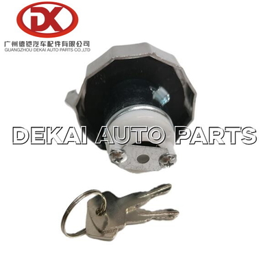 NHKR ISUZU Części do samochodów ciężarowych Metalowy korek zbiornika paliwa 8970956862 8979948211