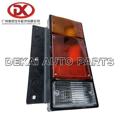 600P 700P FRR ISUZU NPR Części Tylna lampa tylna 8942574190