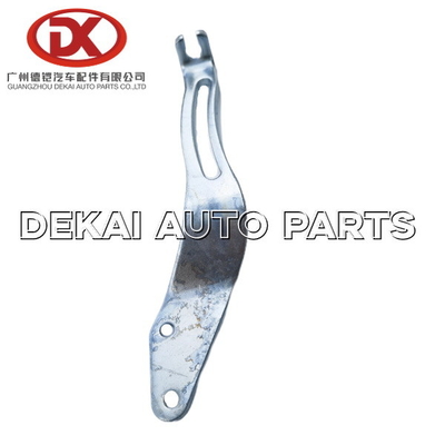 4HK1 NPR NQR Metalowy wspornik napinacza alternatora ISUZU 8971640892