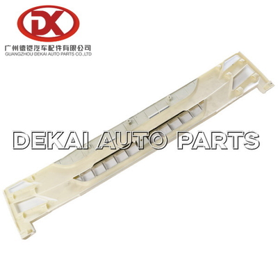 Części nadwozia ISUZU Białe przednie grille 8974289771 Grill NPR 75 L = 133 NOWOŚĆ